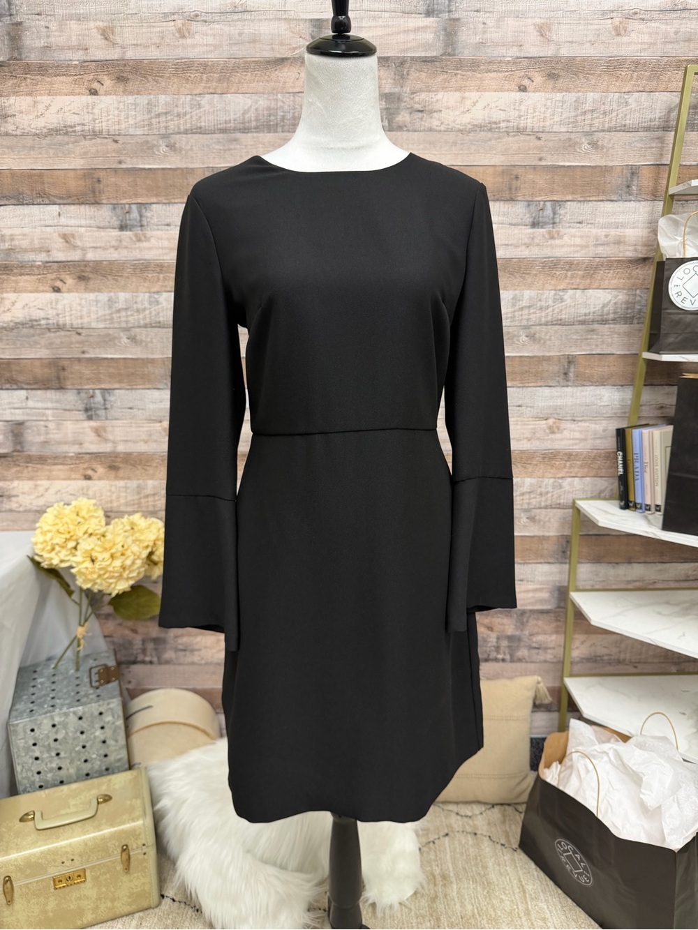 NWT Banana Republic Black Shift w/Bell Sleeves 4
